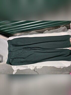 Forever 21 Hunter Green Cropped Wide-Leg Pants
